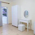 Rixhi Отель 3*