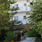 Rixhi 3* Саранда