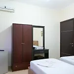 Rixhi Отель