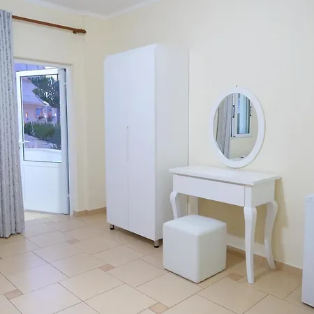 Rixhi Hotel 3*