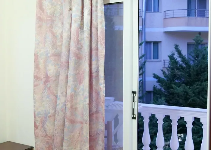 Rixhi Hotel Sarandë