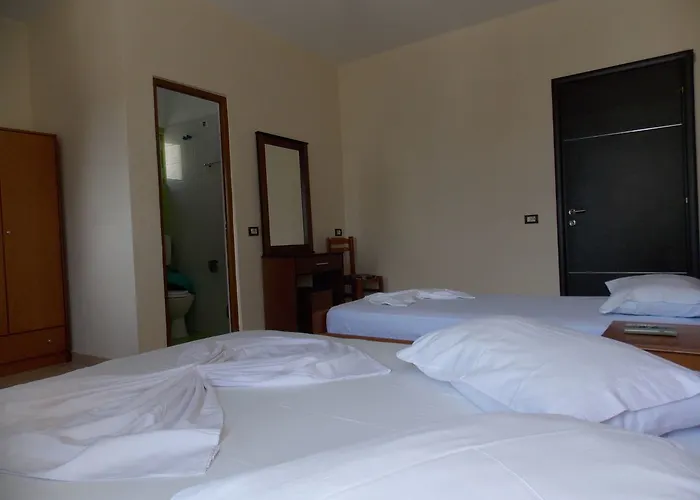Rixhi 3* Sarandë