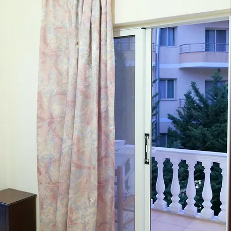 Rixhi Ξενοδοχείο Σαράντα