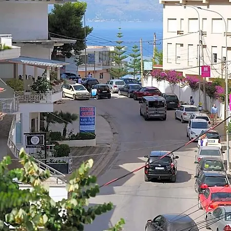 Rixhi ホテル Sarandë