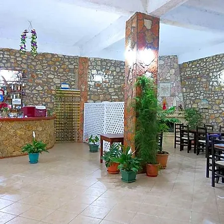 Rixhi Hotel Sarandë