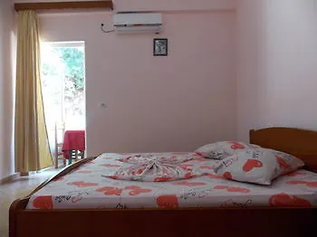 Rixhi 3*
