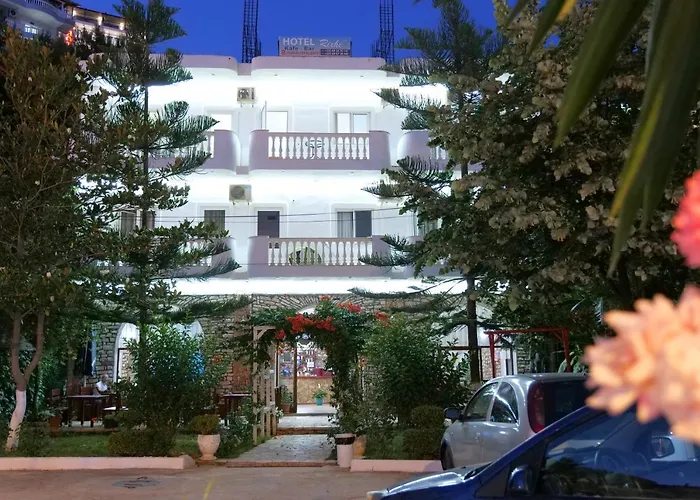 酒店 Rixhi Sarandë