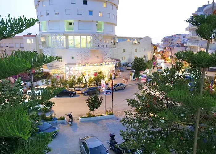 Rixhi 3* Saranda