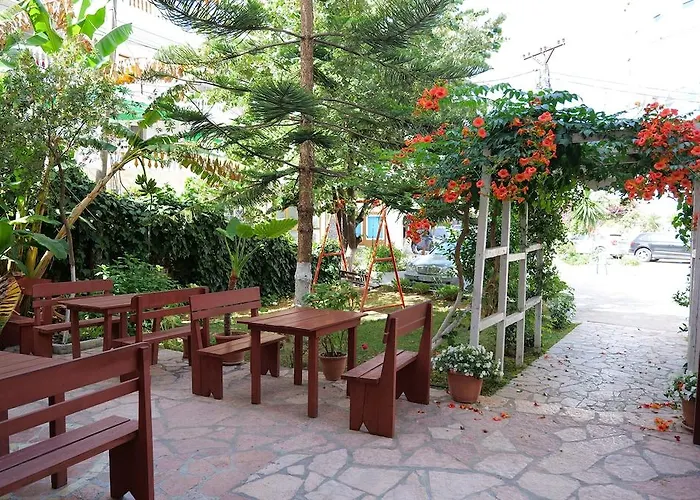 Rixhi 3* Saranda