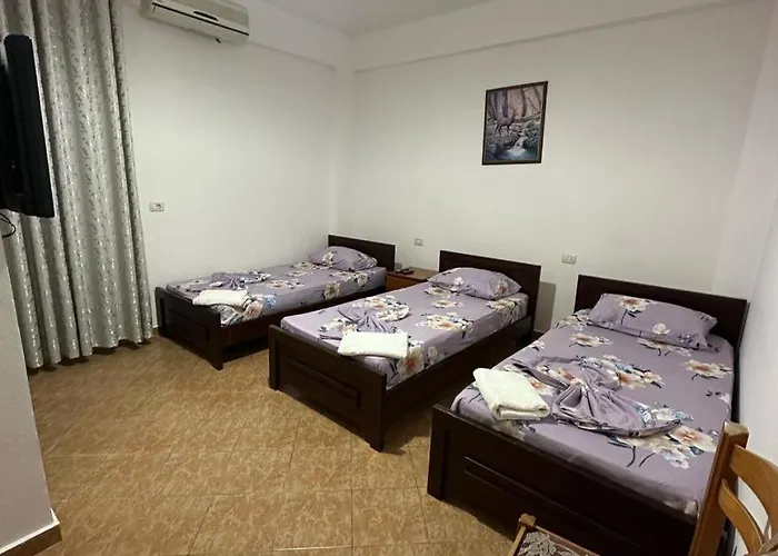 Rixhi 3* Saranda